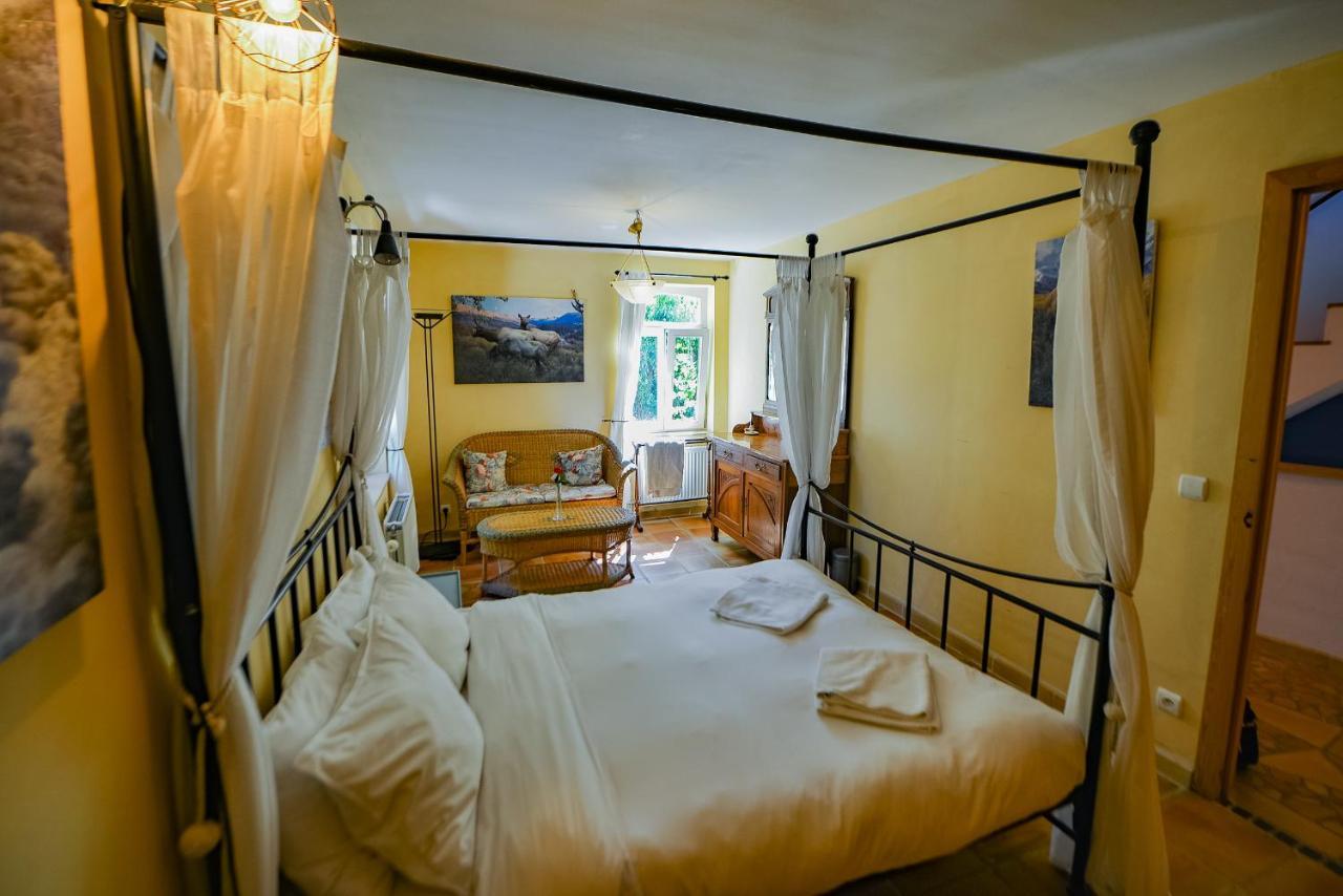 Holiday Home Les Plachettes Flobecq Ngoại thất bức ảnh